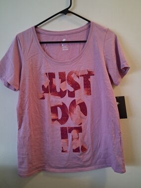 Nike 'Just Do It' Graphic Tee